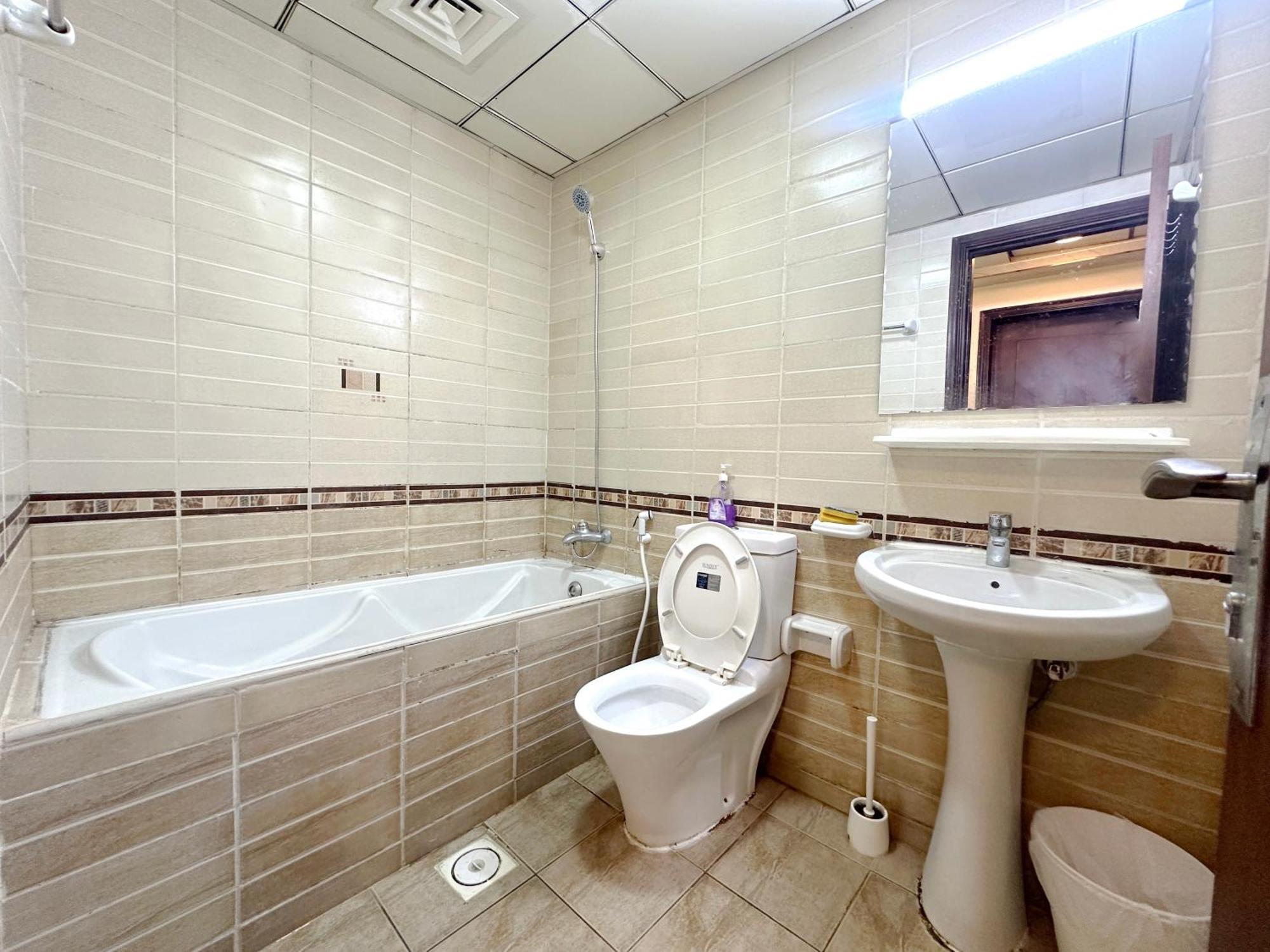 Quiet Partition Room In Tecom Barsha Heights Dubaj Kültér fotó